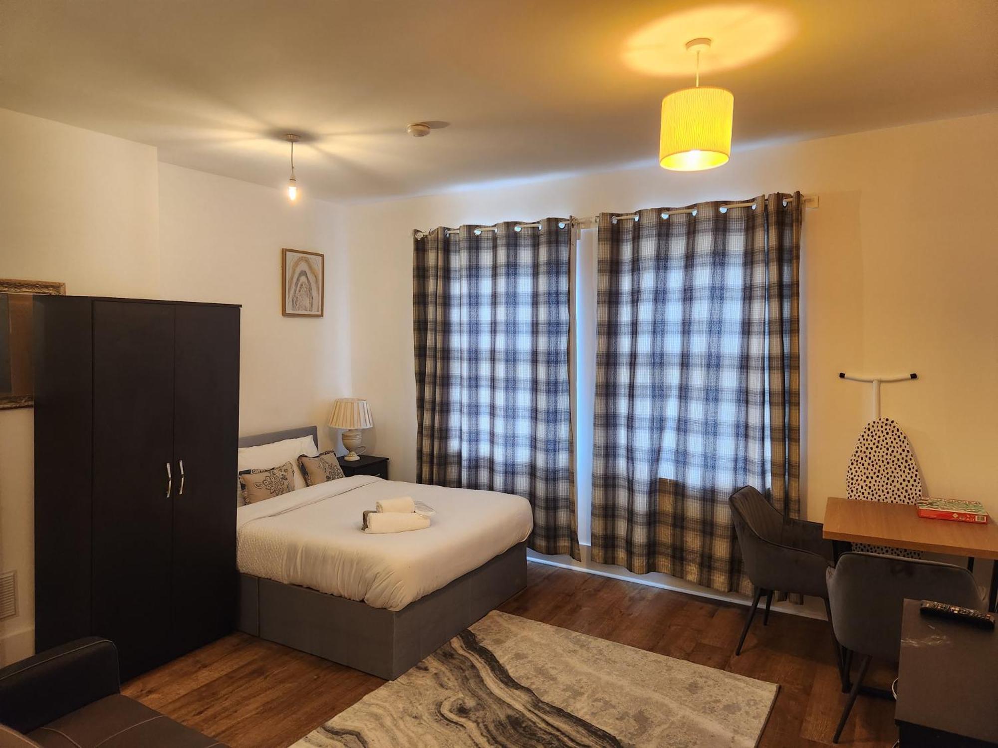 Immaculate 1-Bedroom In Greenhithe Bagian luar foto